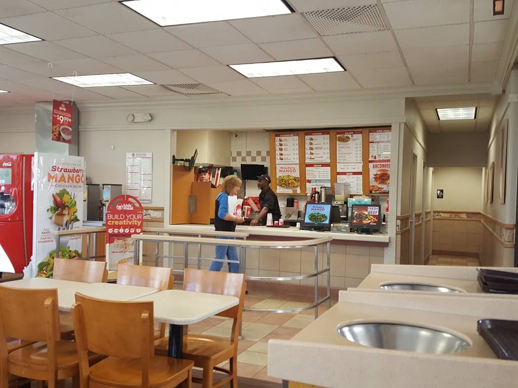 Wendys | restaurant | 917 N 14th St, Leesburg, FL 34748, USA | 3527874466 OR +1 352-787-4466