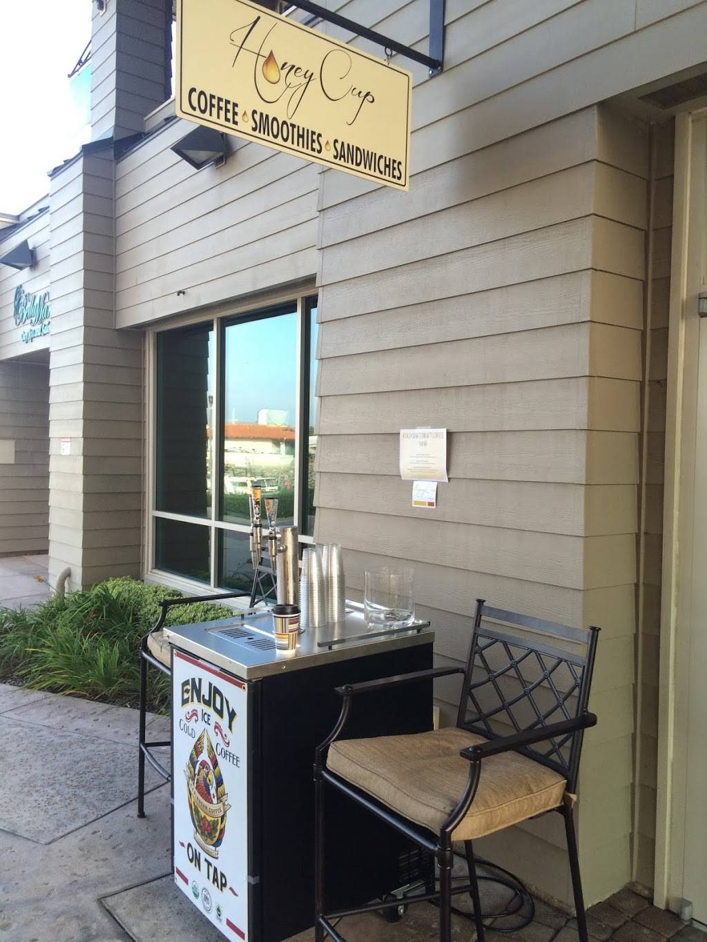 Honey Cup Coffee and Kitchen | cafe | 3500 Harbor Blvd, Oxnard, CA 93035, USA | 8052040008 OR +1 805-204-0008