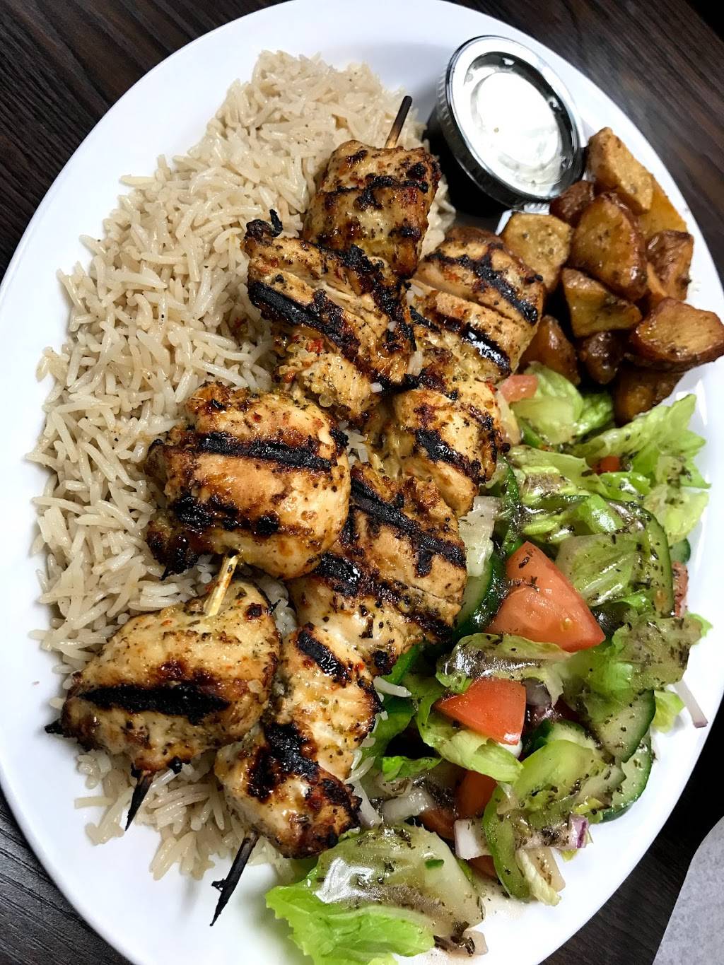 Sizzle n Grill | restaurant | 200 Kennevale Dr, Nepean, ON K2J 0C3, Canada | 6138257599 OR +1 613-825-7599