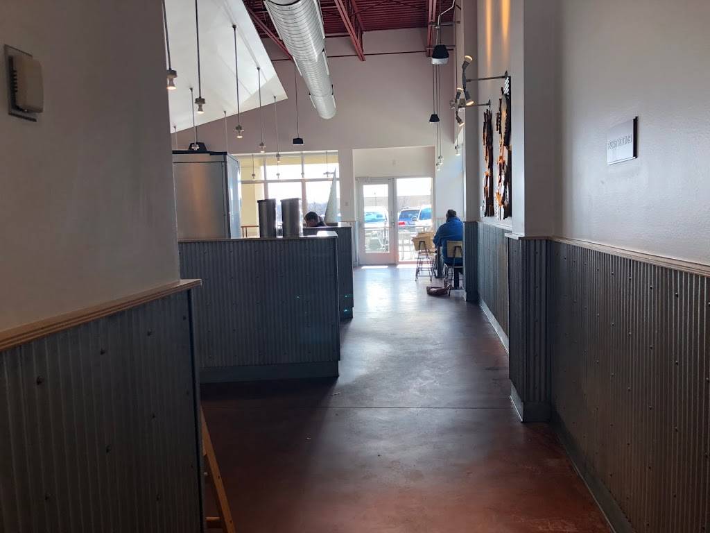 Chipotle Mexican Grill | restaurant | 6864 Johnson Dr, Mission, KS 66202, USA | 9132613530 OR +1 913-261-3530