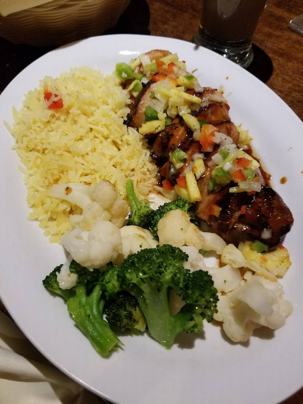 Bassetts | restaurant | 19950 Fisher Ave, Poolesville, MD 20837, USA | 3019727443 OR +1 301-972-7443