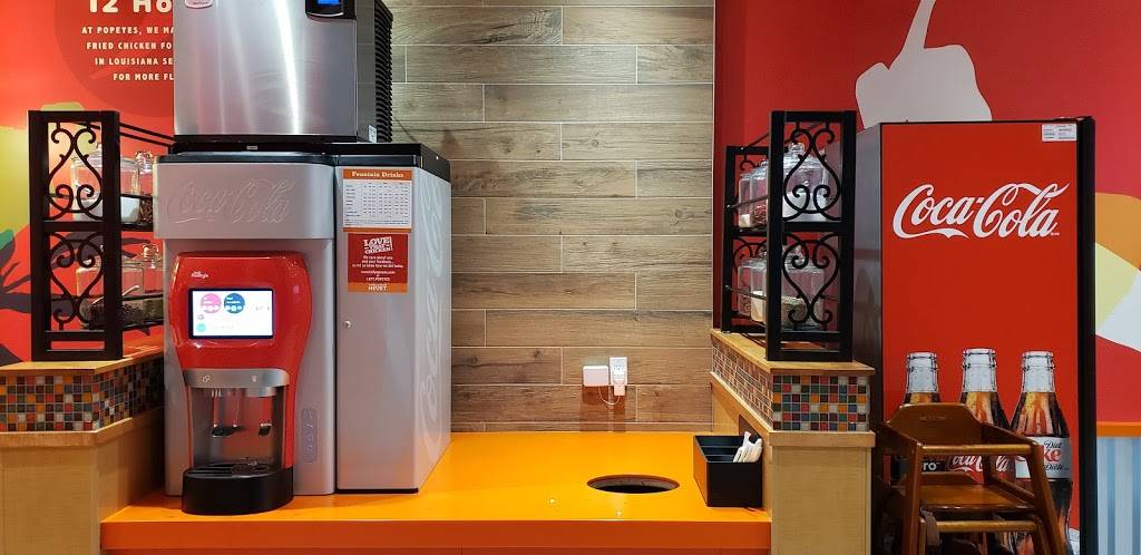 Popeyes Louisiana Kitchen | restaurant | 666 Burnhamthorpe Rd Unit 23, Etobicoke, ON M9C 2Z4, Canada | 4166200666 OR +1 416-620-0666