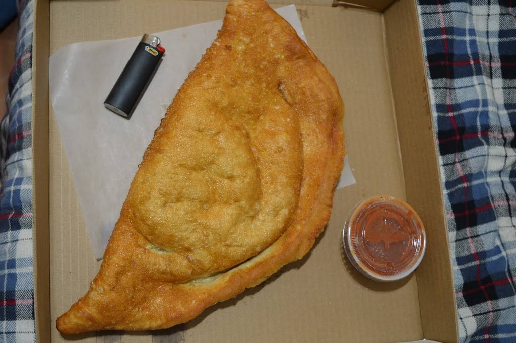 Pizza House | meal takeaway | 139 Louth, St. Catharines, ON L2S 2R4, Canada | 9056412700 OR +1 905-641-2700