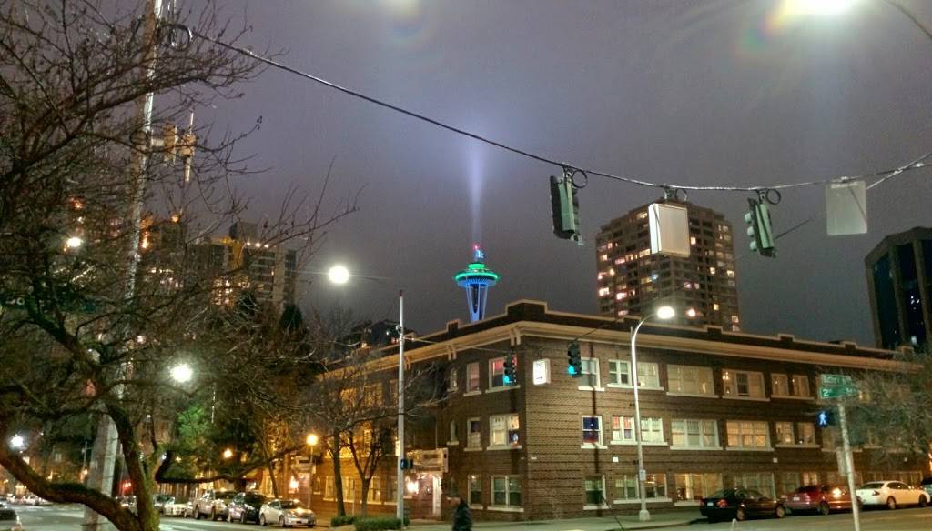 Buckleys in Belltown | restaurant | 2331 2nd Ave, Seattle, WA 98121, USA | 2065888879 OR +1 206-588-8879