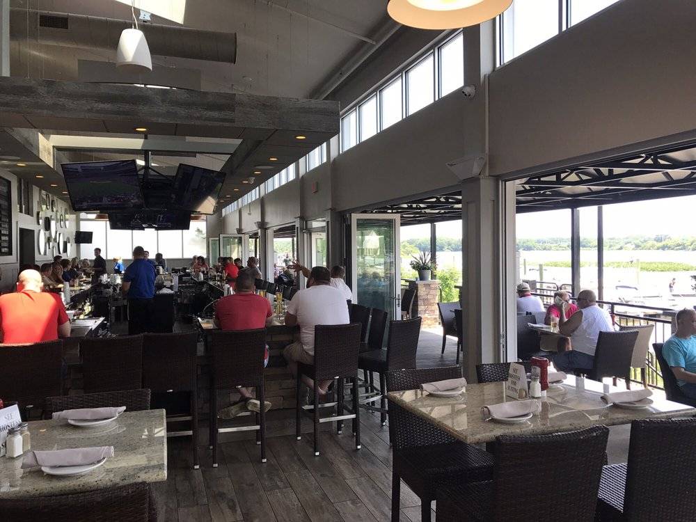 Stingers Waterfront | restaurant | 401 South Swarthmore Avenue, Ridley Park, PA 19078, USA | 4845407868 OR +1 484-540-7868