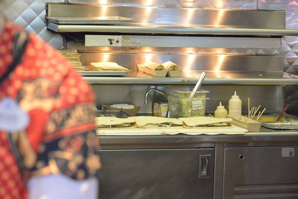 Harambe Market | restaurant | Harambe Village, Kissimmee, FL 34747, USA | 4079395277 OR +1 407-939-5277