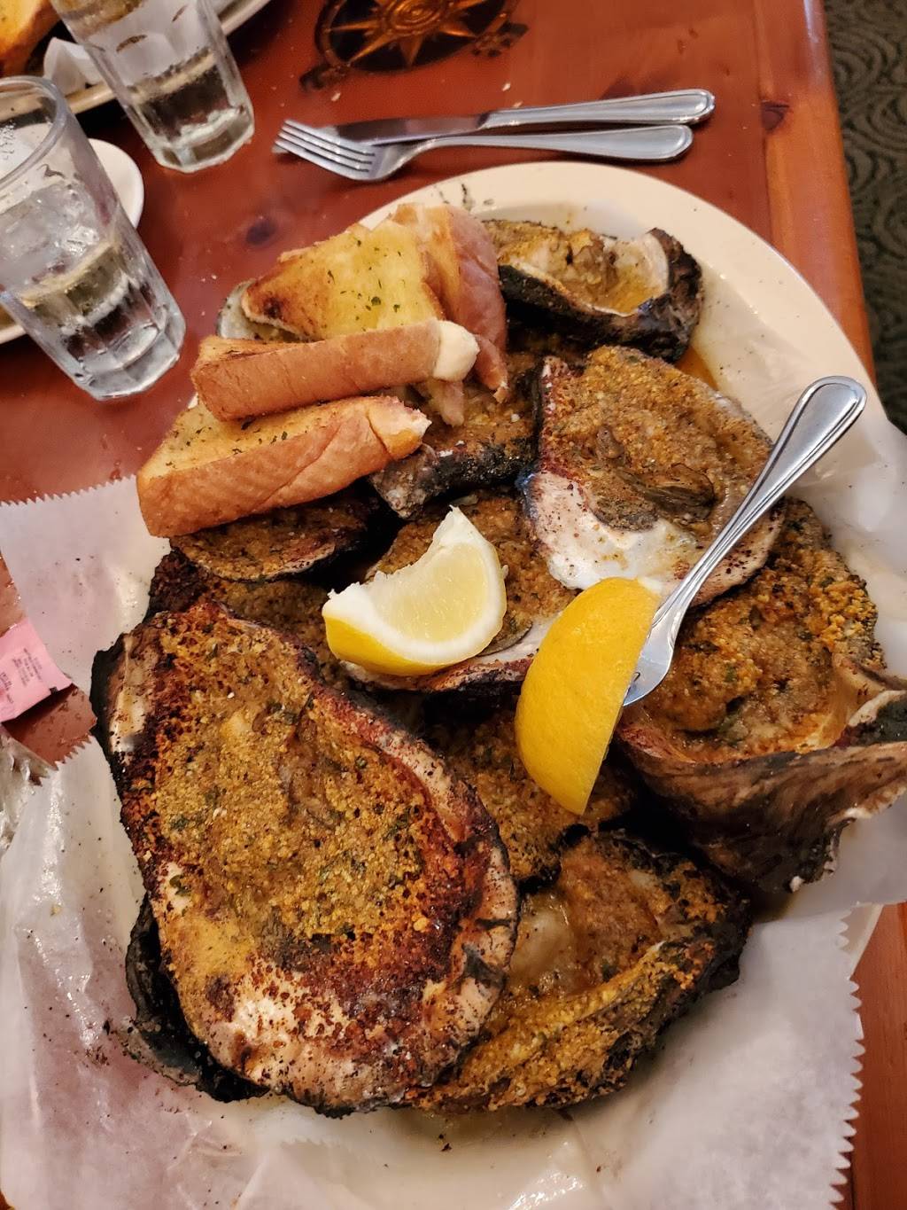 Pats of Henderson | restaurant | 1500 Siebarth Dr, Lake Charles, LA 70615, USA | 3374396618 OR +1 337-439-6618