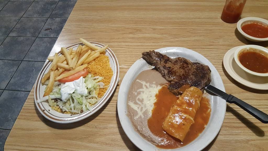 Tequila Mexican Restaurant | restaurant | 1323 N Market St, Sparta, IL 62286, USA | 6184433368 OR +1 618-443-3368