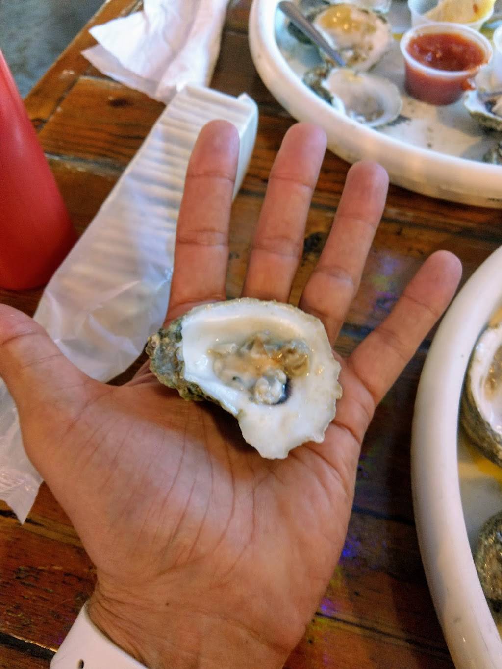 Steves seafood and oysters | restaurant | 925 N Bay St, Eustis, FL 32726, USA | 3526024587 OR +1 352-602-4587