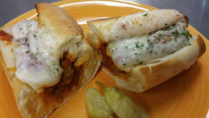 Finas Giuseppes Italiano Restaurant in Hesperia | restaurant | 15555 Main St #4, Hesperia, CA 92345, USA | 7609499600 OR +1 760-949-9600