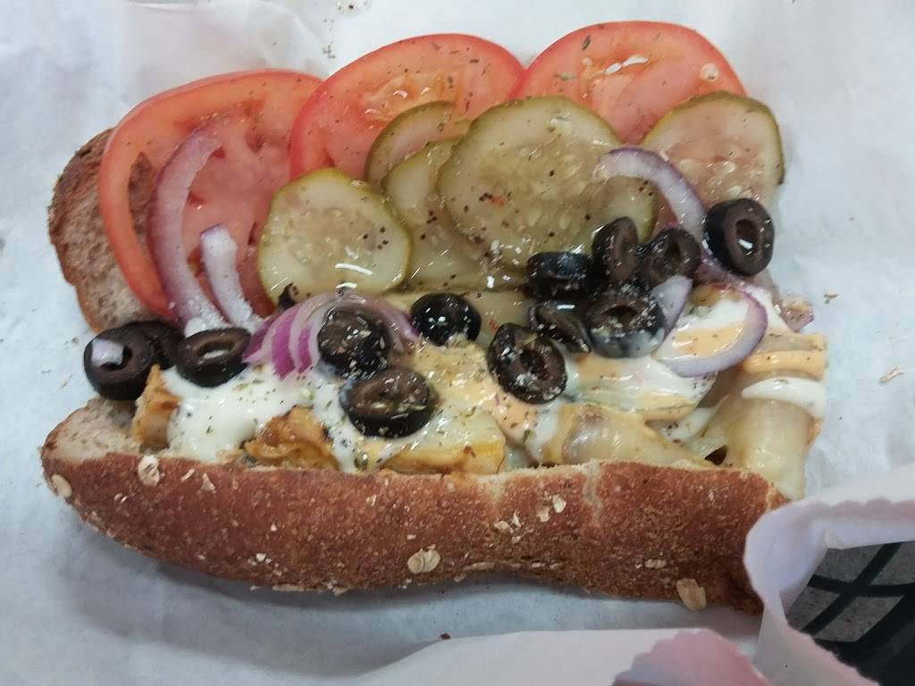 Subway | restaurant | 1601 18th Street, Silvis, IL 61282, USA | 3097960996 OR +1 309-796-0996