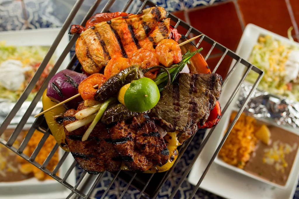 Emilianos | Mexican Restaurant & Bar | restaurant | 2557 E Carson St, Pittsburgh, PA 15203, USA | 4123812229 OR +1 412-381-2229