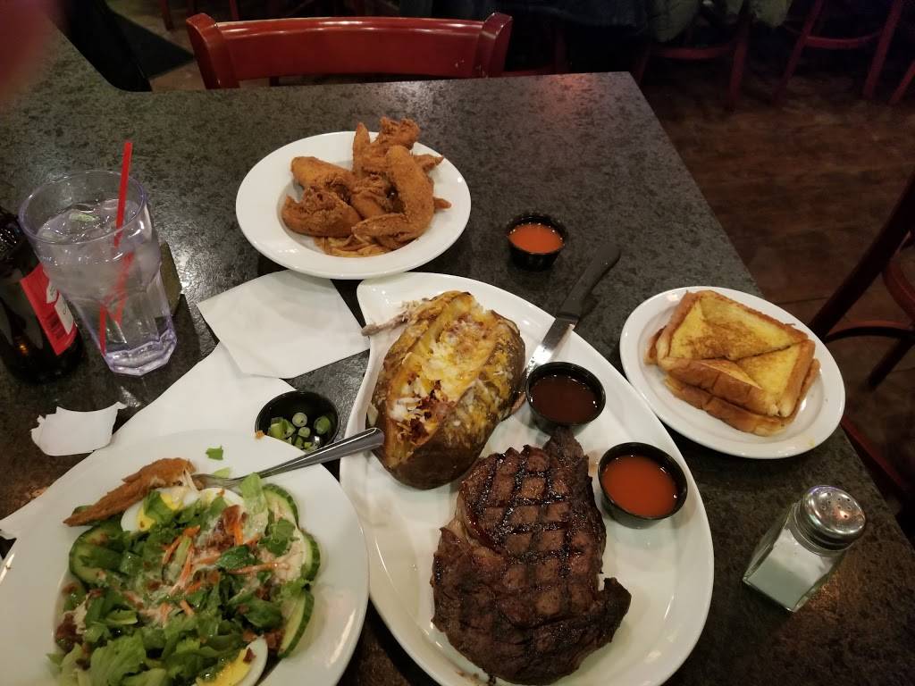 Demis Restaurant & Bar | restaurant | 24201 W Seven Mile Rd, Detroit, MI 48219, USA | 3137667802 OR +1 313-766-7802