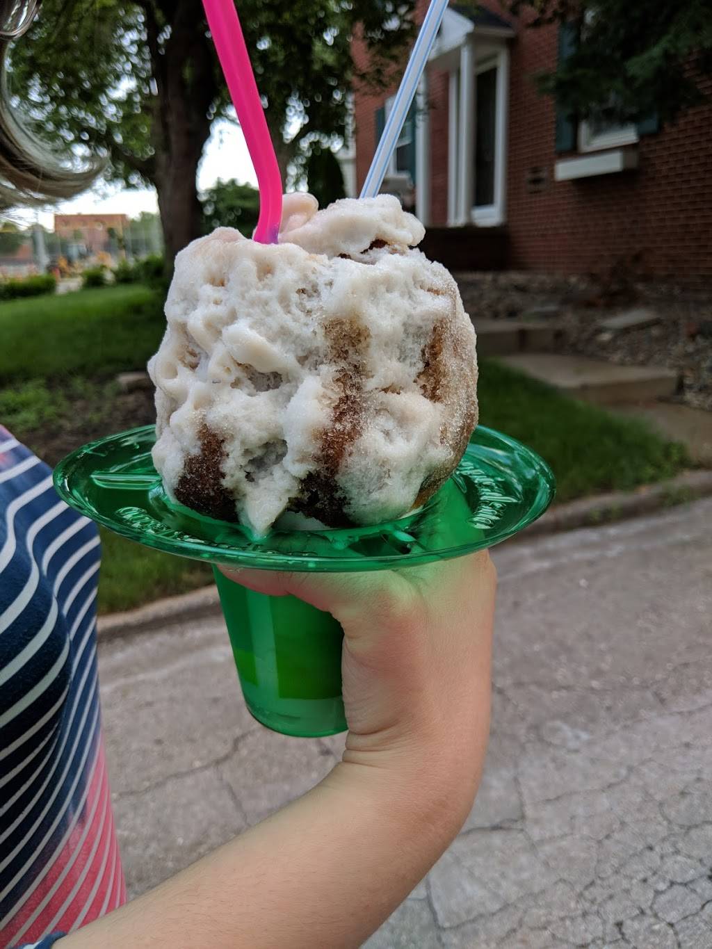 Tropical sno Des Moines | restaurant | 4250 Crocker St, Des Moines, IA 50312, USA | 5154422435 OR +1 515-442-2435