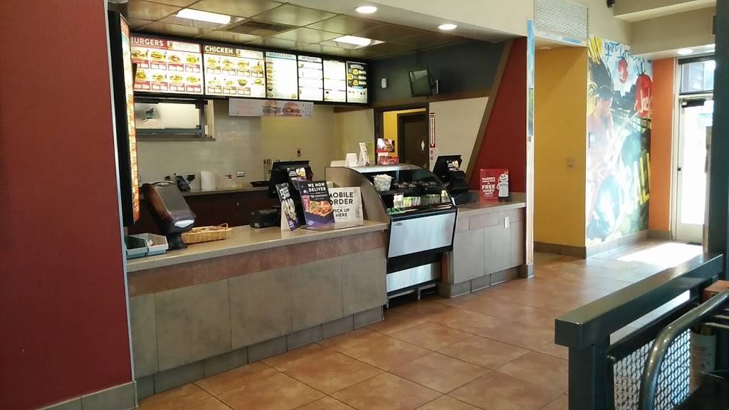 Jack in the Box | restaurant | 10537 Scripps Poway Pkwy, San Diego, CA 92131, USA | 8585499163 OR +1 858-549-9163