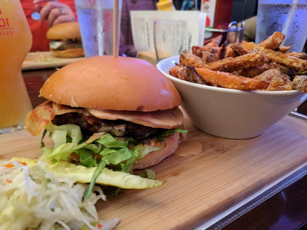 Motor Burger | restaurant | 888 Erie St E, Windsor, ON N9A 3Y6, Canada | 5192528004 OR +1 519-252-8004