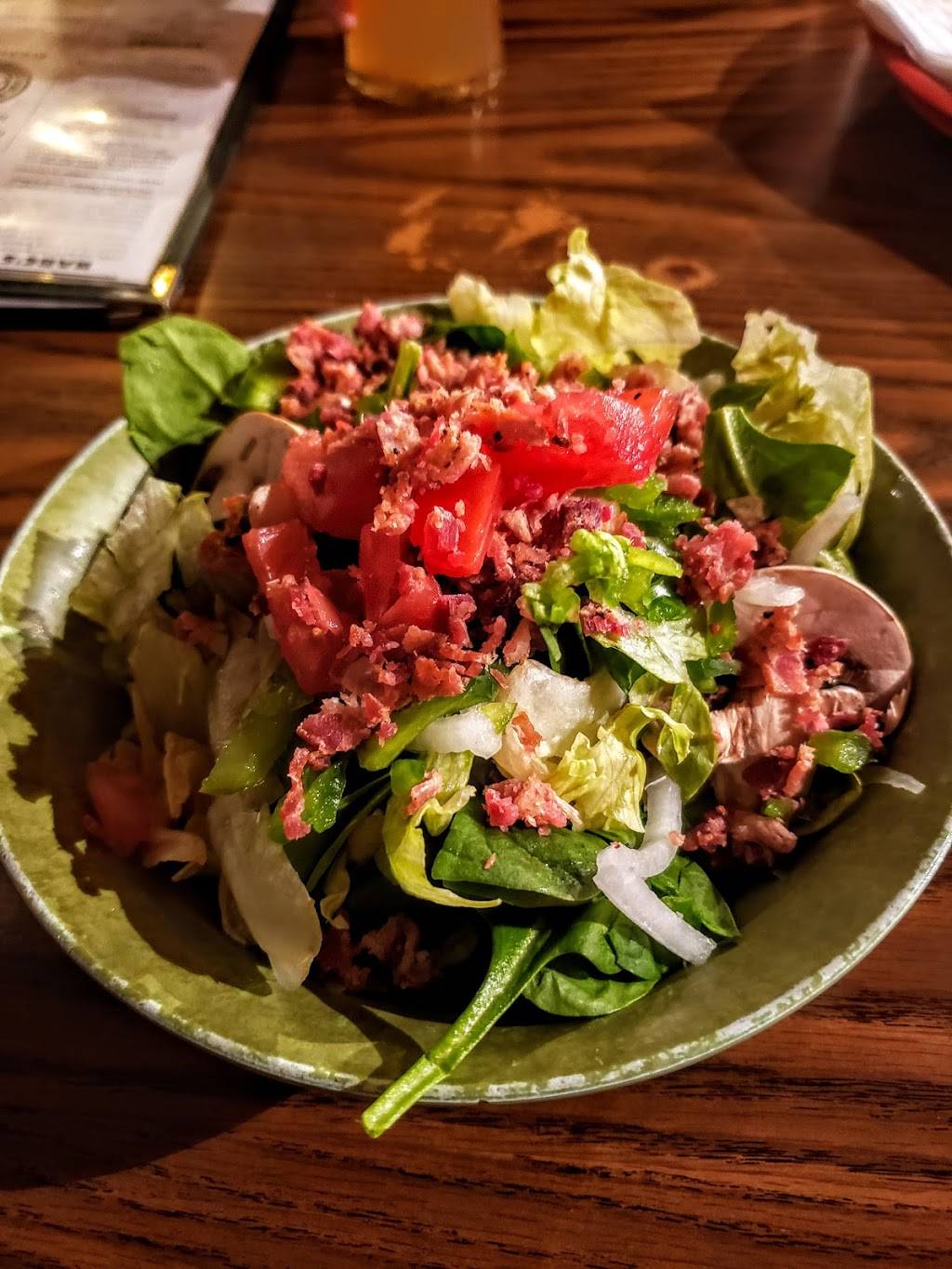 The New Albanian Brewing Company Pizzeria & Public House | restaurant | 3312 Plaza Dr, New Albany, IN 47150, USA | 8129442577 OR +1 812-944-2577