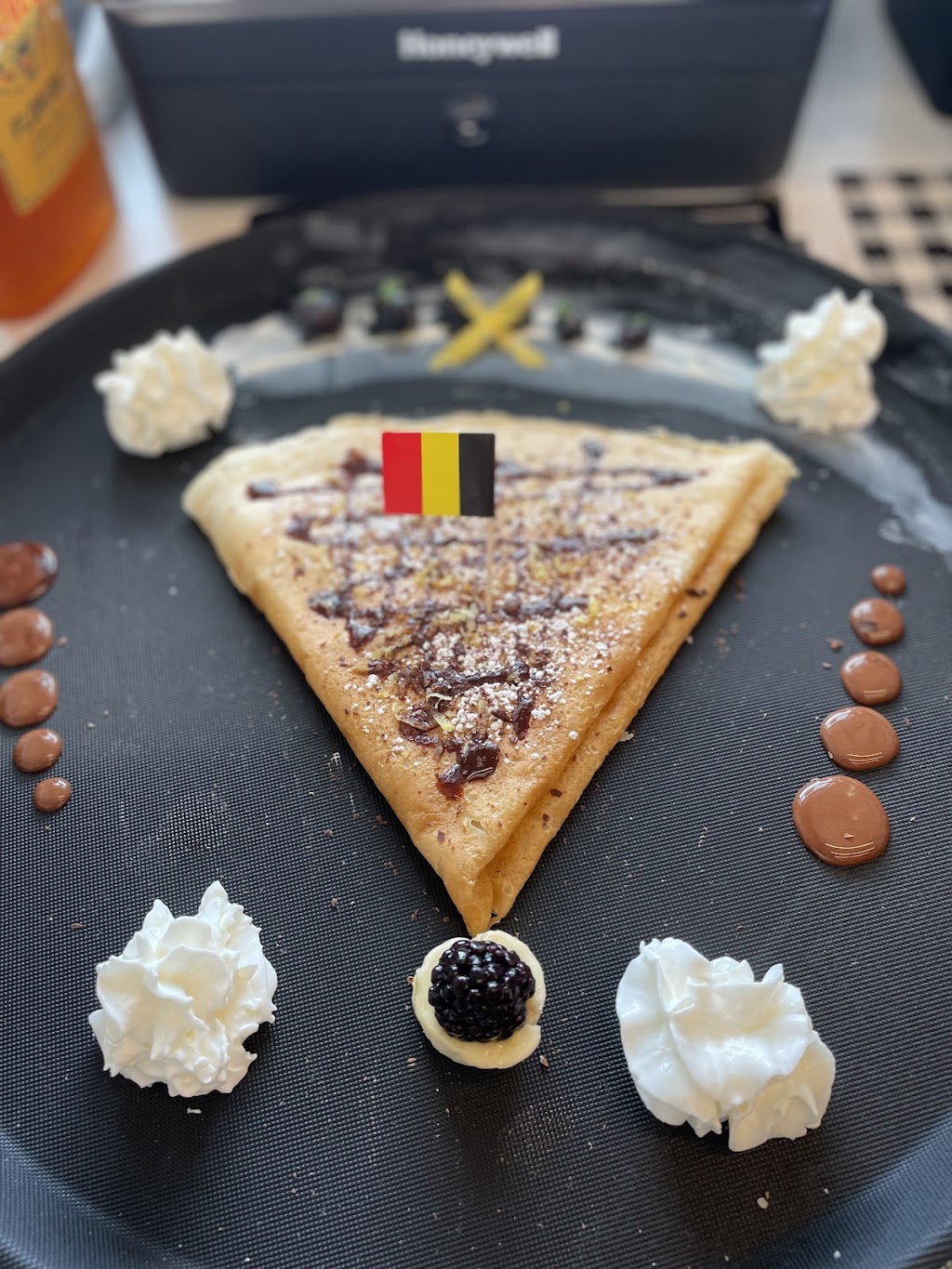 Amuse Bouche Crêpe Café | restaurant | 3101 Ocean Dr, Vero Beach, FL 32963, USA | 7726436439 OR +1 772-643-6439