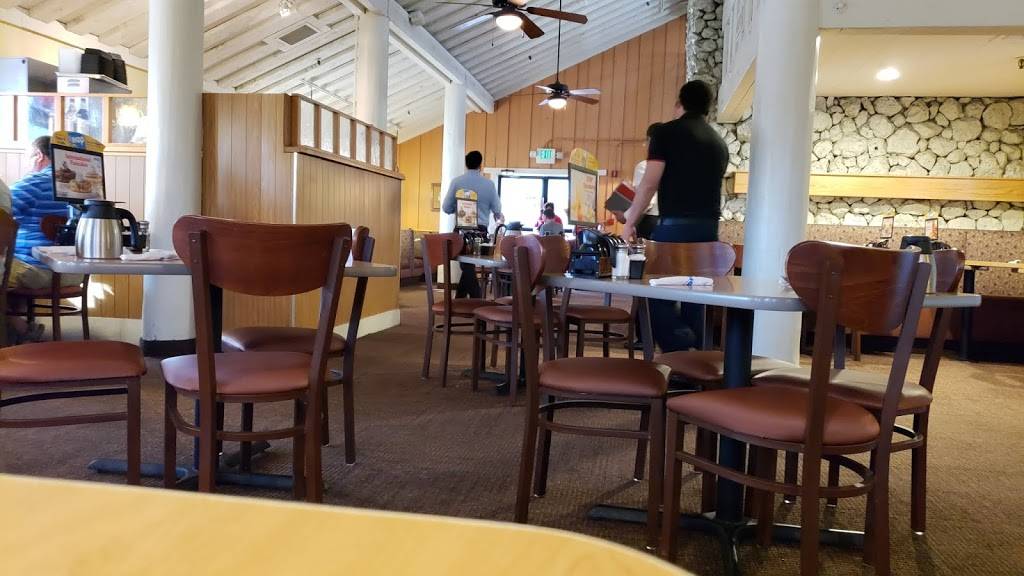 IHOP | restaurant | 18542 MacArthur Blvd, Irvine, CA 92612, USA | 9494744467 OR +1 949-474-4467