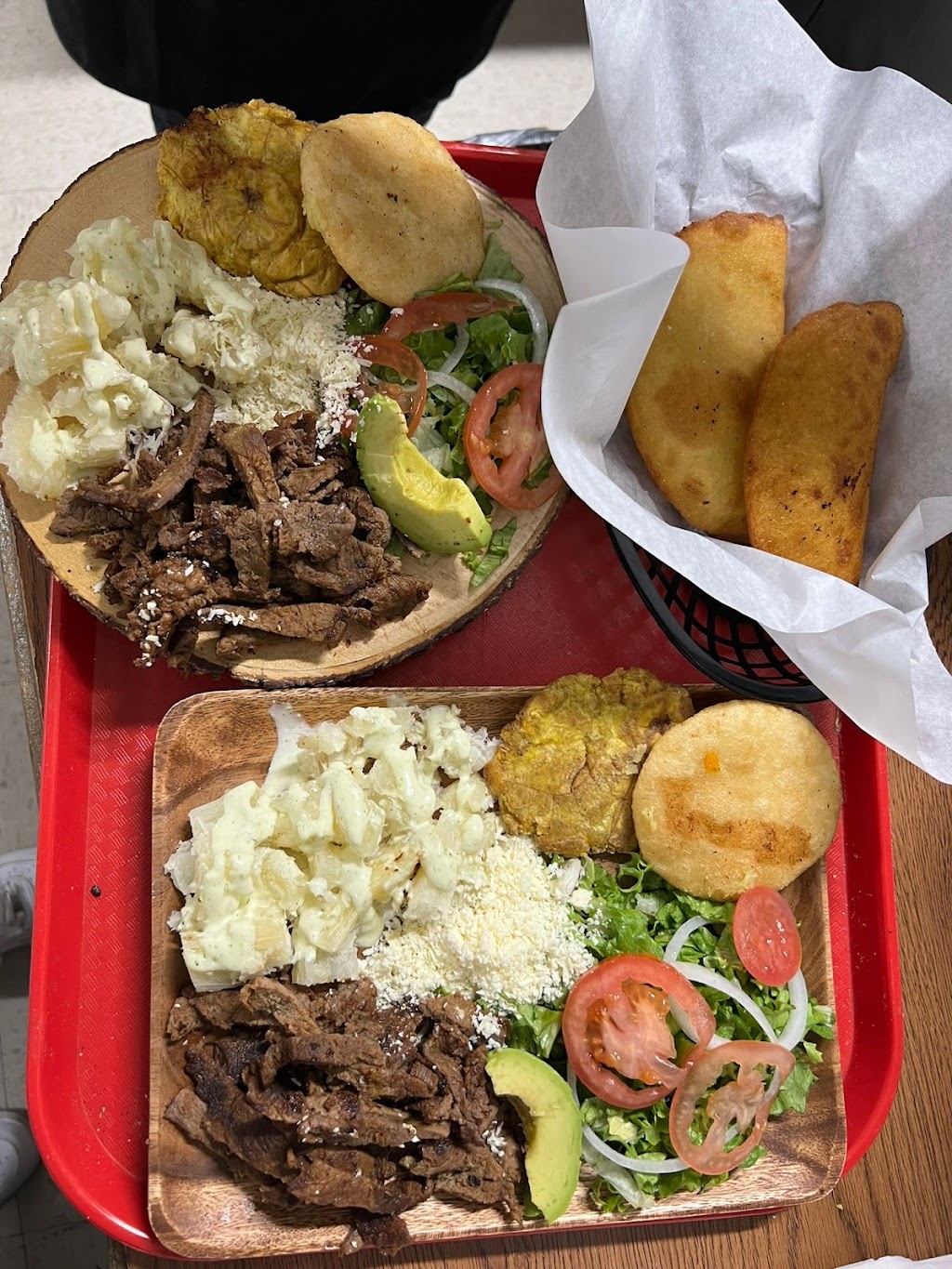 El Chamo Arabe | restaurant | 5017 Menaul Blvd NE, Albuquerque, NM 87110, USA | 5055943021 OR +1 505-594-3021