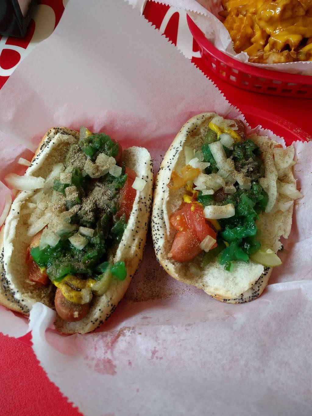 Rays Red Hots | restaurant | 629 E University Ave, Ann Arbor, MI 48104, USA | 7349983647 OR +1 734-998-3647