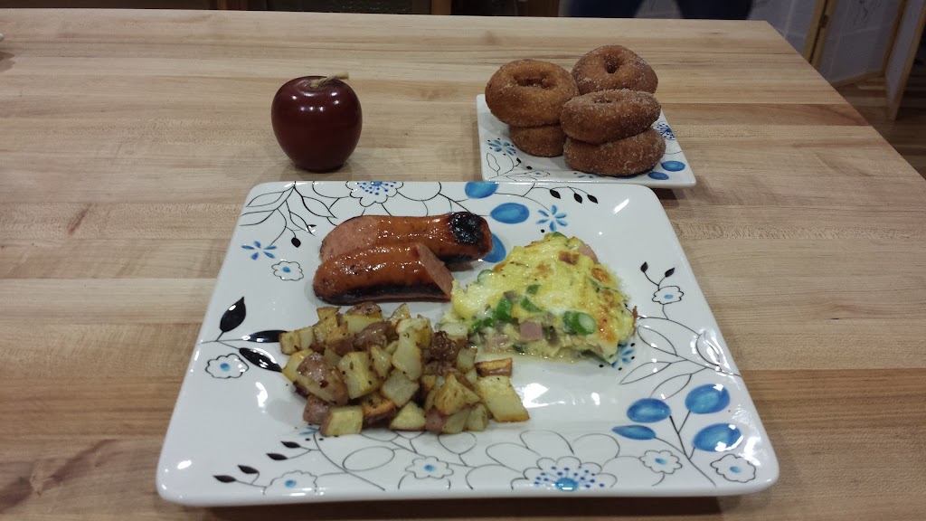 North Canyon Inn Bed & Breakfast | restaurant | 3901 N Canyon Rd, Camino, CA 95709, USA | 5309576952 OR +1 530-957-6952