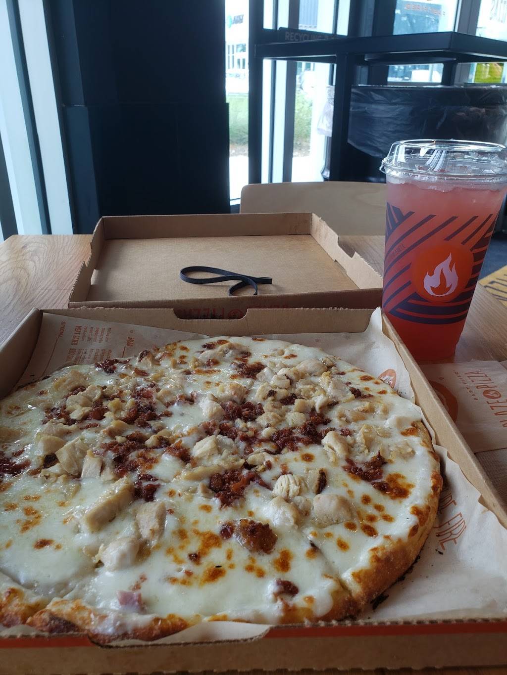 Blaze Pizza | meal takeaway | Indigo Square, 1701 Shoremeade Rd, Mt Pleasant, SC 29464, USA | 8435074400 OR +1 843-507-4400
