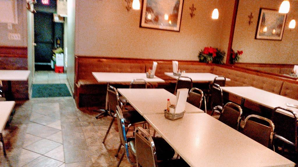 Jumbo Burgers Restaurant | restaurant | 512 Kingston Rd, Pickering, ON L1V 3N7, Canada | 9058393277 OR +1 905-839-3277