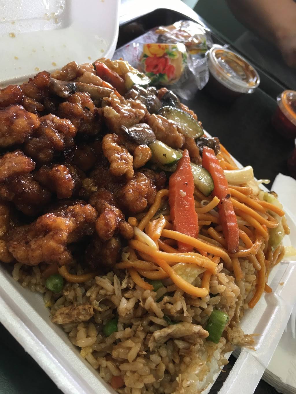 Magic Wok | restaurant | 529 N McKinley St #103, Corona, CA 92879, USA | 9517349868 OR +1 951-734-9868
