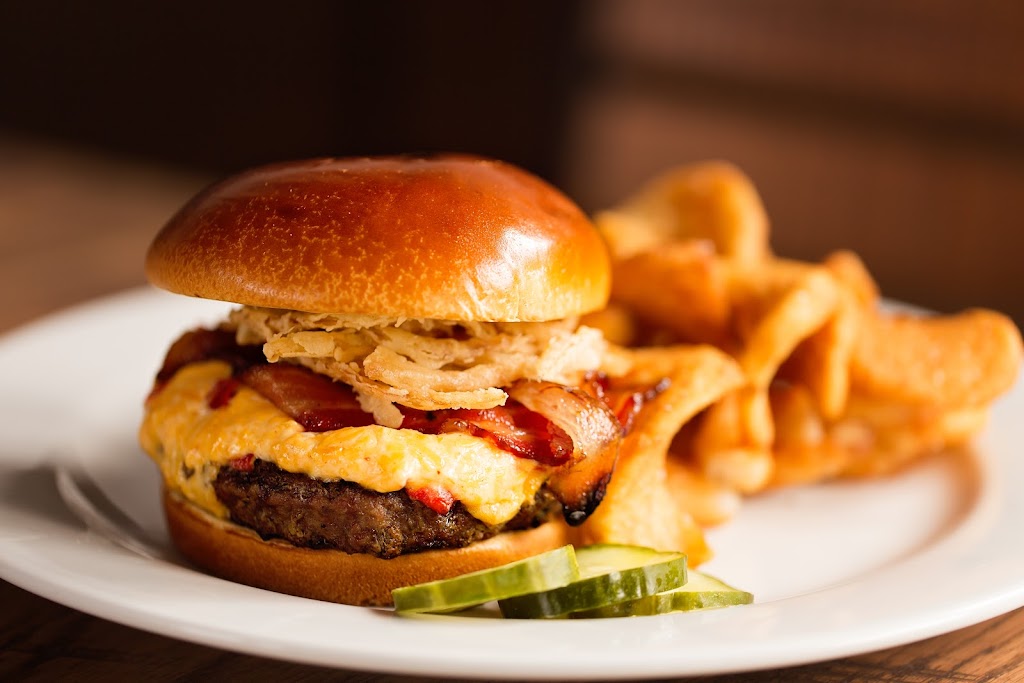 Slick Lips Seafood & Oyster House | restaurant | 140 Fishermans Cove, Miramar Beach, FL 32550, USA | 8503475060 OR +1 850-347-5060