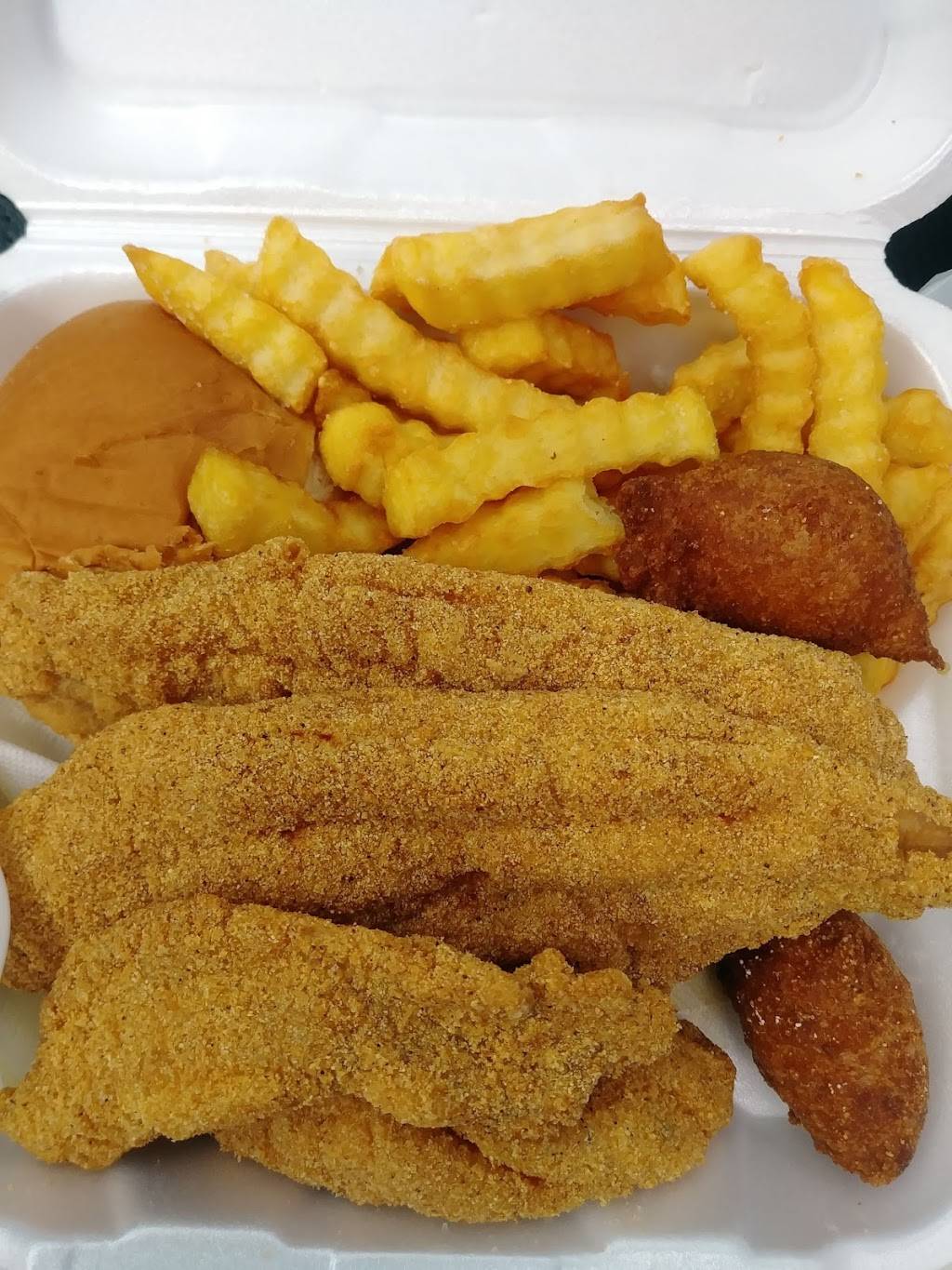 Johns Seafood | restaurant | 6904 Linwood Ave, Shreveport, LA 71106, USA | 3188612229 OR +1 318-861-2229