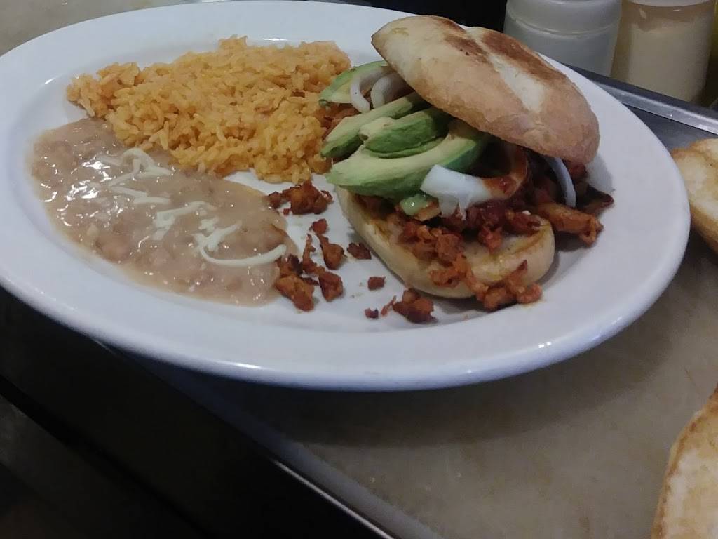 Albertanos Kitchen | restaurant | 2681 U.S. 6, Or, 2400 E Bluff St, Marseilles, IL 61341, USA | 3312503878 OR +1 331-250-3878