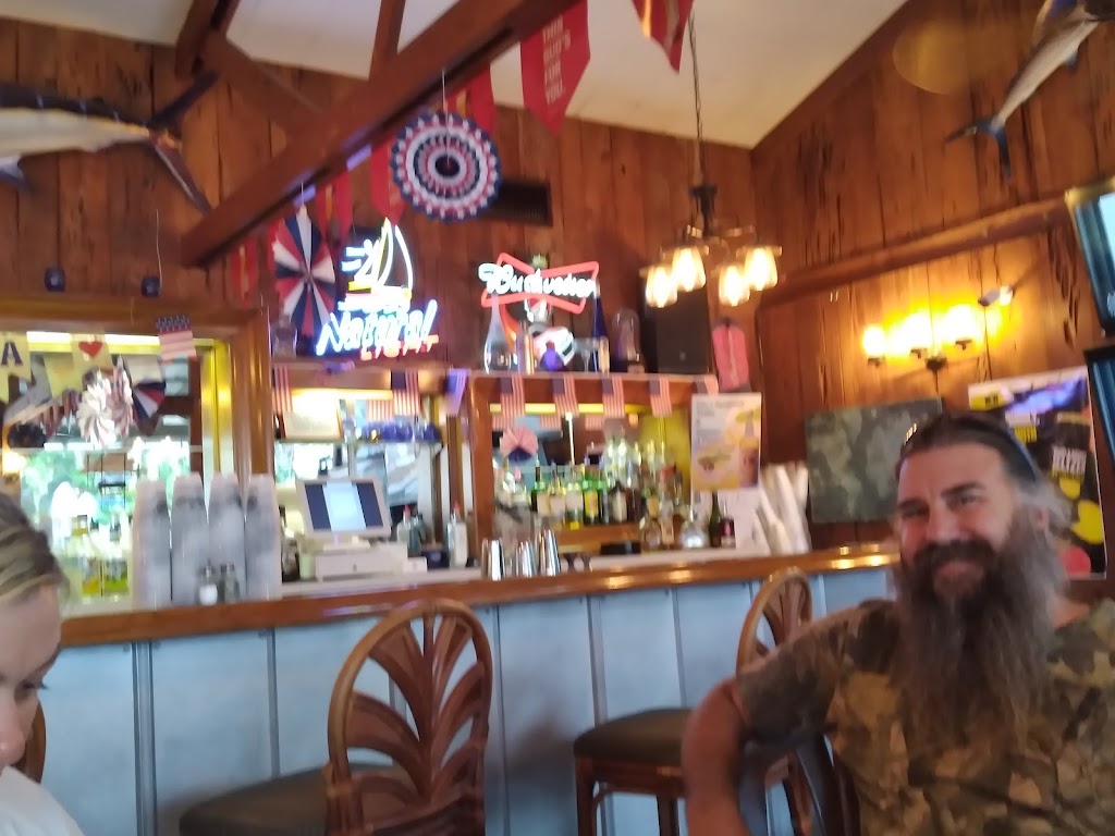 Fiddlers Restaurant and Resort | restaurant | 1306 Riverside Dr, Steinhatchee, FL 32359, USA | 3524987427 OR +1 352-498-7427