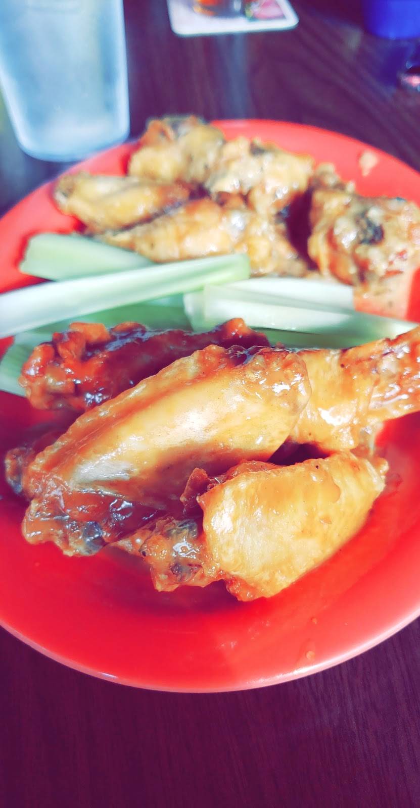 Brewskys Food & Spirits North | restaurant | 2662 Cornhusker Hwy, Lincoln, NE 68521, USA | 4024662739 OR +1 402-466-2739