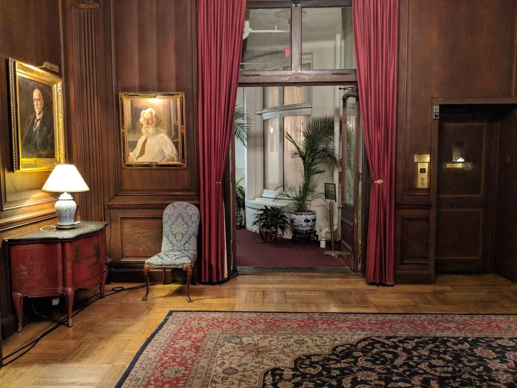 Cosmos Club | restaurant | 2121 Massachusetts Ave NW, Washington, DC 20008, USA | 2023877783 OR +1 202-387-7783