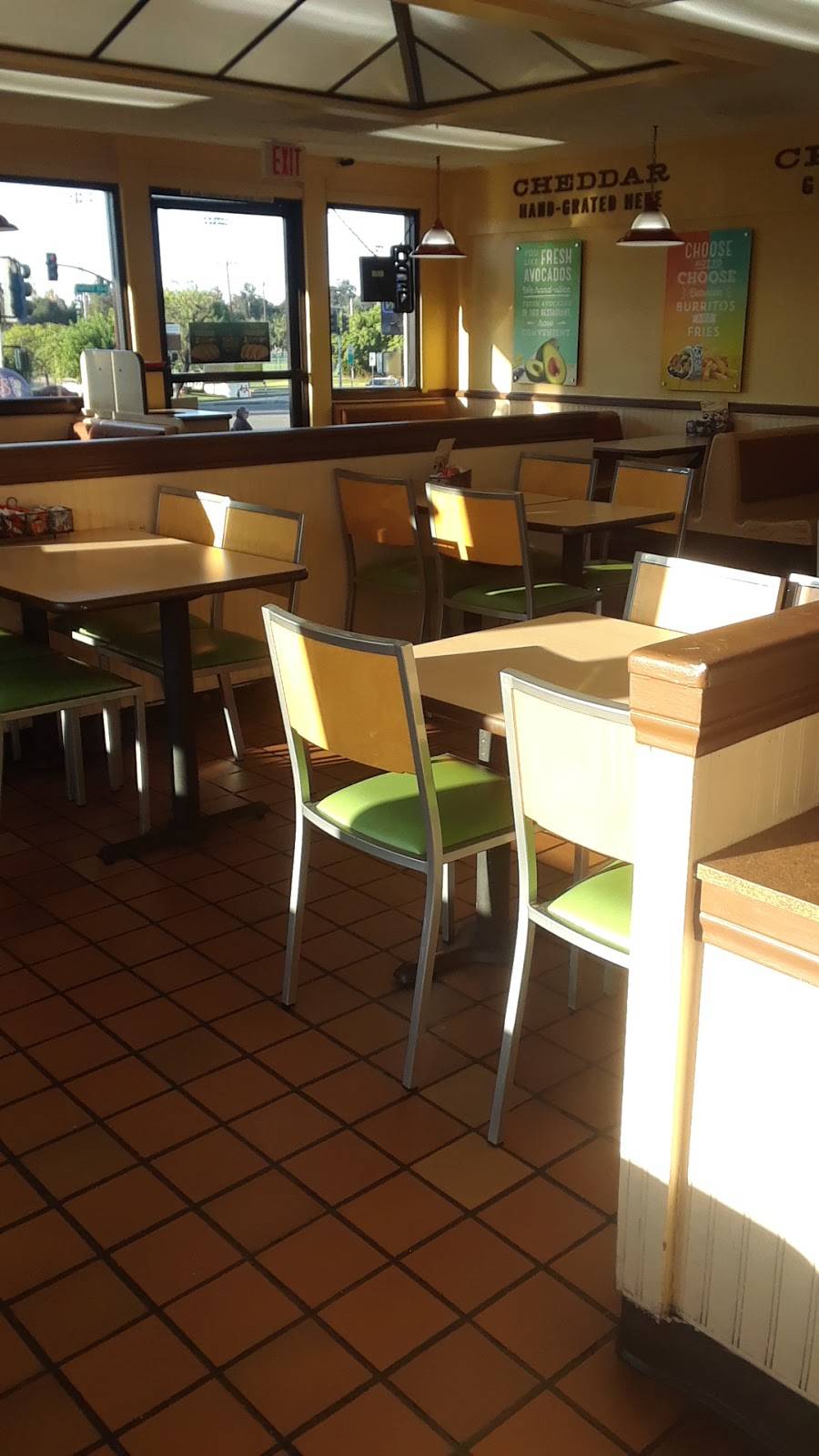 Del Taco | meal takeaway | 1371 E Foothill Blvd, Upland, CA 91786, USA | 9099813671 OR +1 909-981-3671