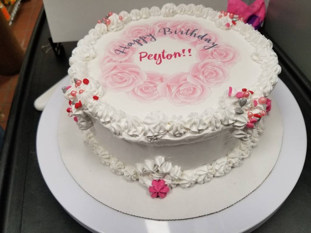 Menchies Lake Orion | bakery | 4713 S Baldwin Rd, Orion Charter Township, MI 48359, USA | 2484813890 OR +1 248-481-3890