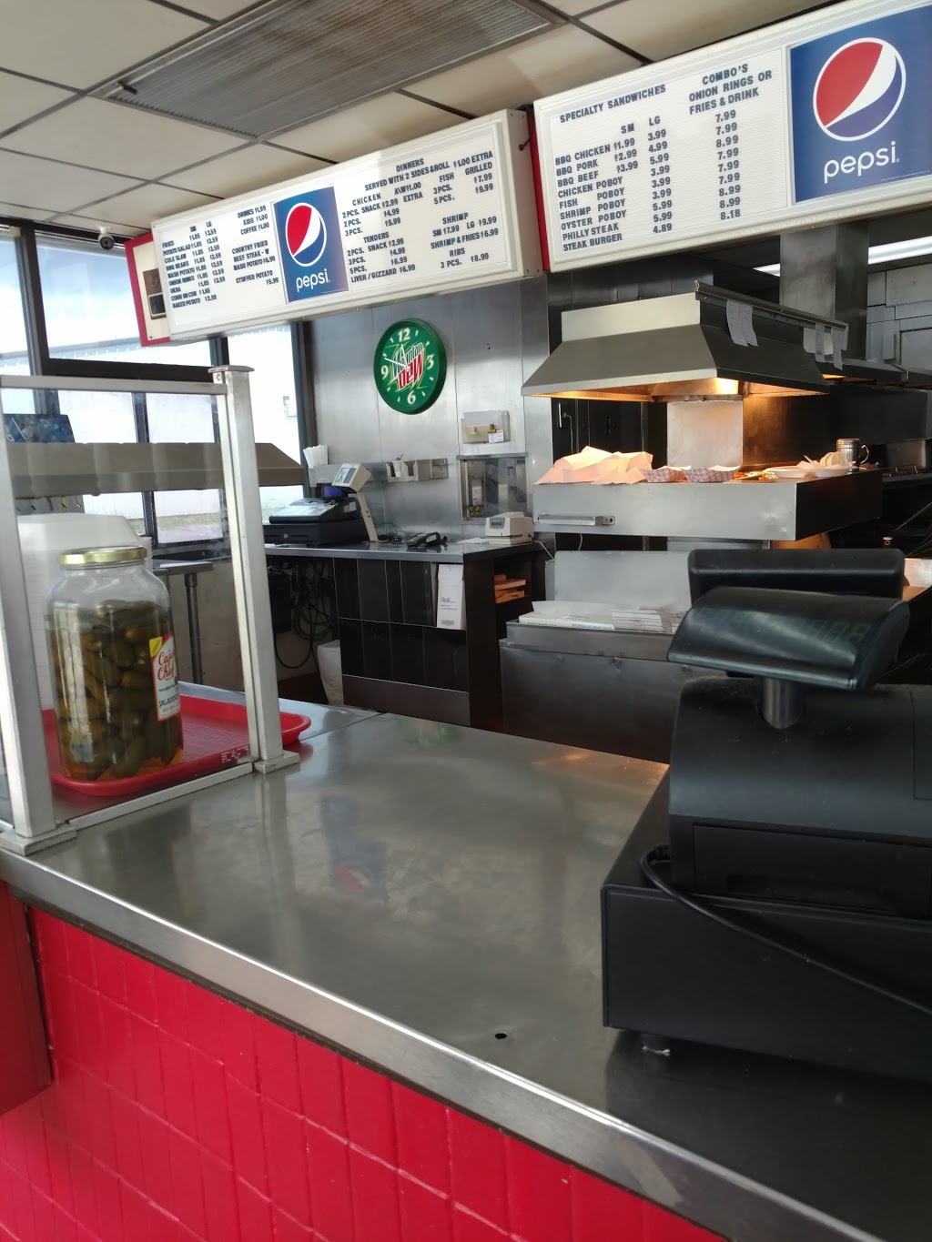 DCs Restaurant | restaurant | 7850 Tanner Williams Rd #8304, Mobile, AL 36608, USA | 2516334110 OR +1 251-633-4110