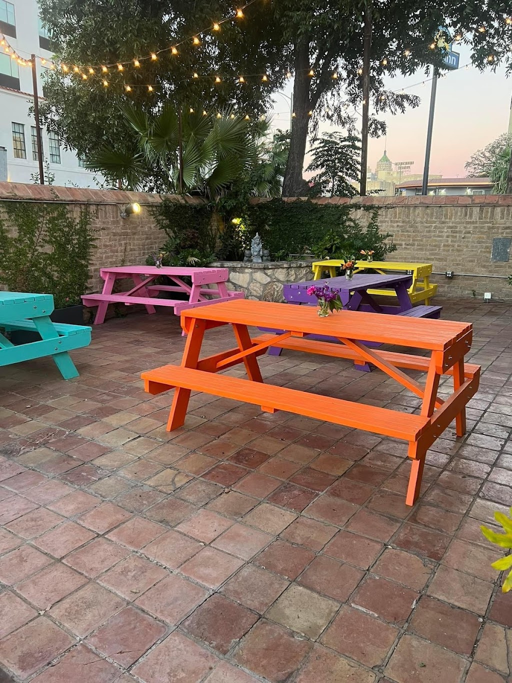 Comfort Cafe On The Go | restaurant | 121 Starr, San Antonio, TX 78202, USA | 5125818094 OR +1 512-581-8094