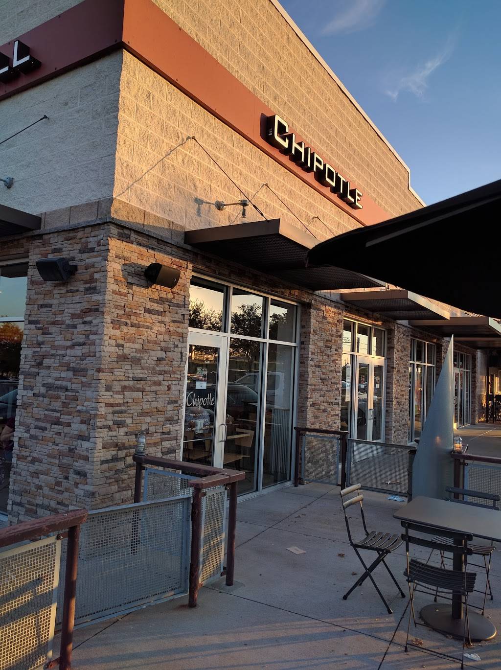Chipotle Mexican Grill | restaurant | 951 E, Interstate 30 Ste 111, Rockwall, TX 75087, USA | 9727220445 OR +1 972-722-0445