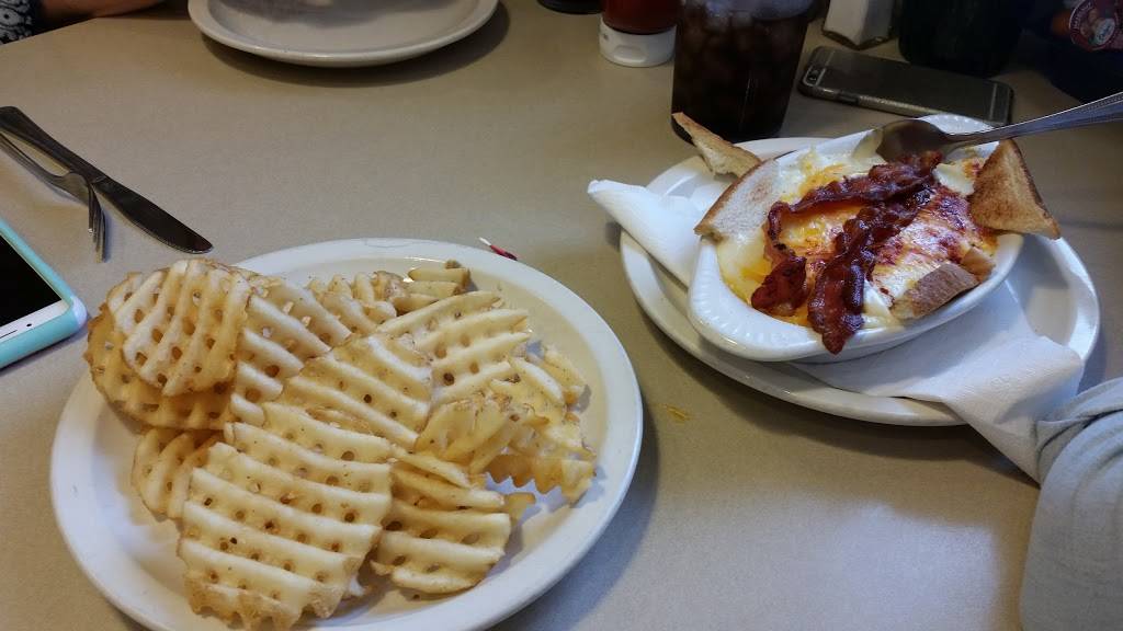 Chick-fil-A | restaurant | 221 Banks Sta, Fayetteville, GA 30214, USA | 7704615813 OR +1 770-461-5813