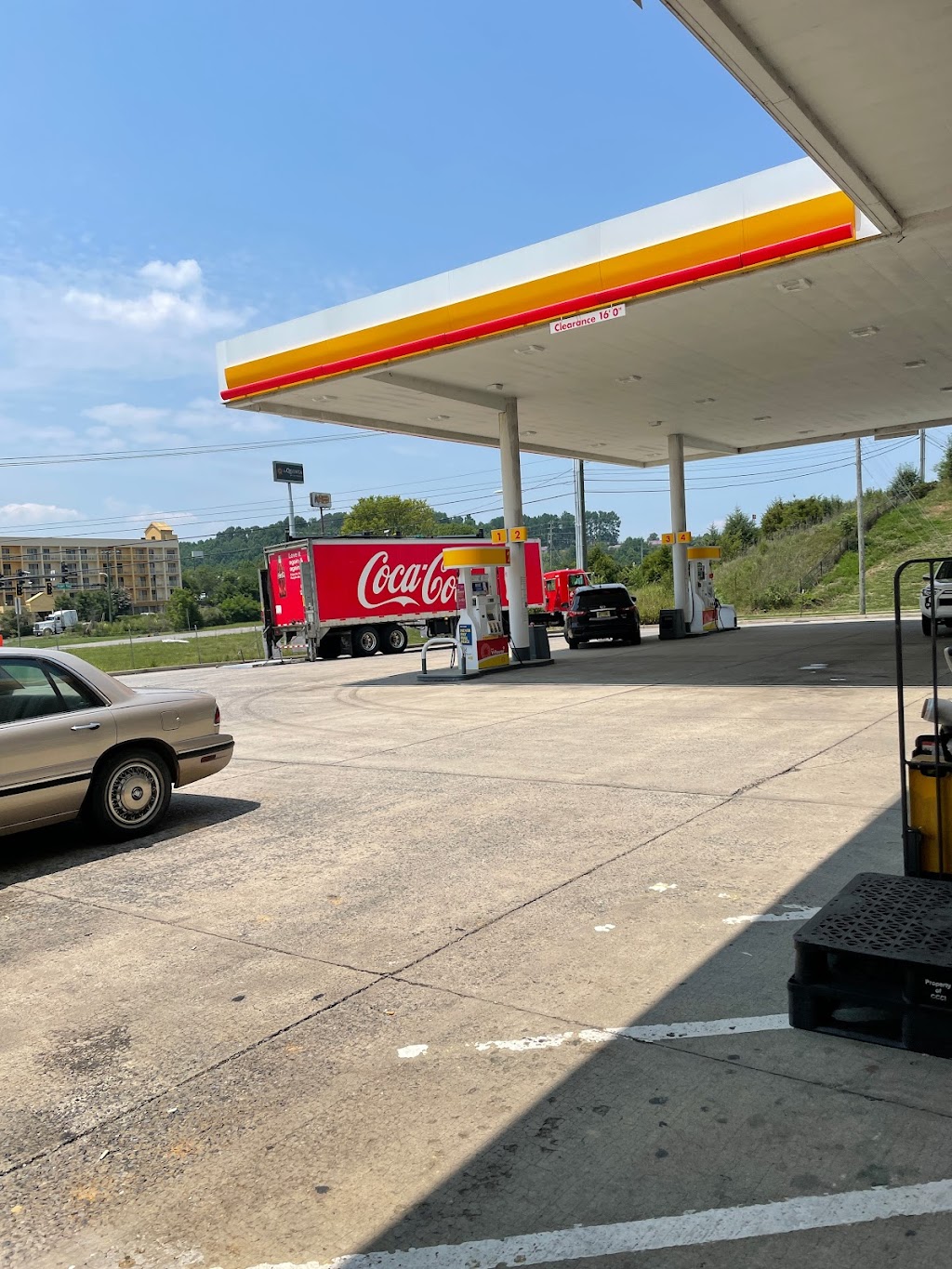 Shell | restaurant | 101 Hospitality Pl, Kingsport, TN 37663, USA | 4233237857 OR +1 423-323-7857