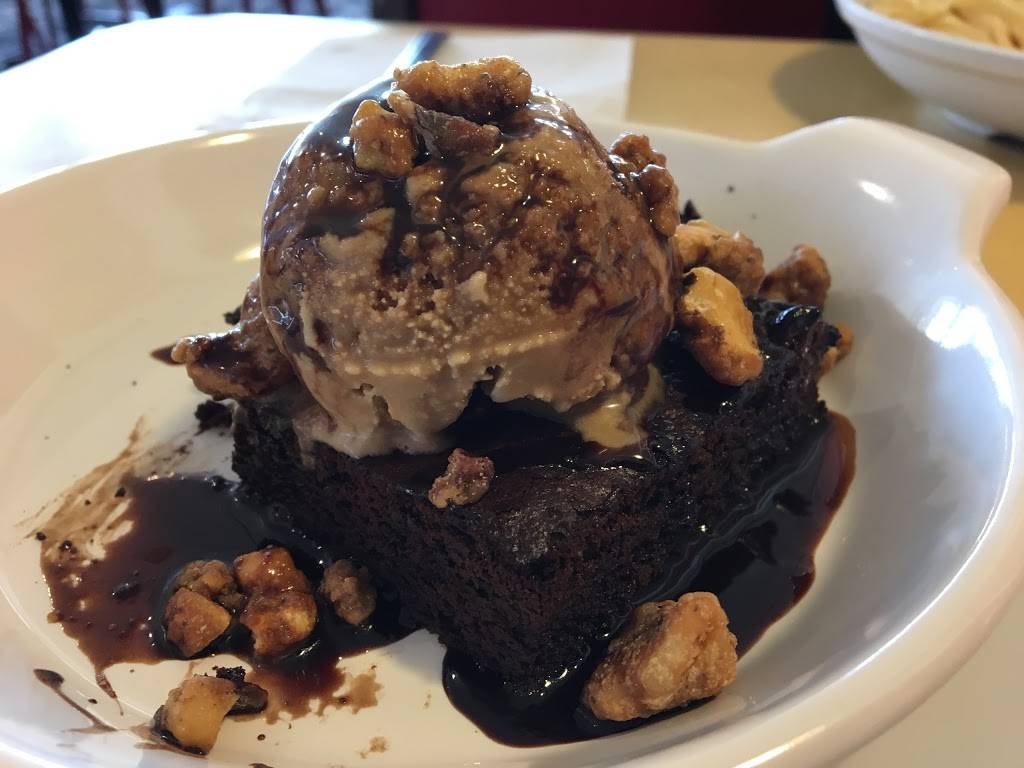 Fazolis | restaurant | 1969 N Jackson St, Tullahoma, TN 37388, USA | 9314558979 OR +1 931-455-8979