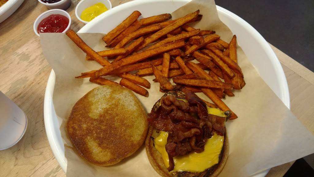 Monsoon Burgers | restaurant | 4740 Natomas Blvd #130, Sacramento, CA 95835, USA | 9164197970 OR +1 916-419-7970