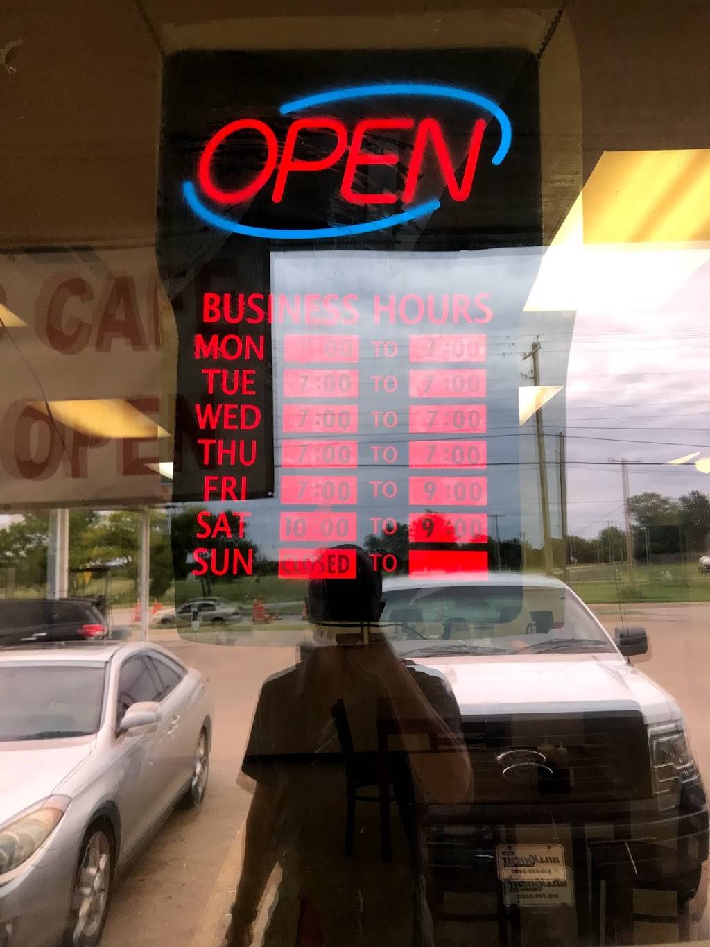 Sams cafe | restaurant | 3407 N Lewis Ave unit "-c, Tulsa, OK 74110, USA | 9189328844 OR +1 918-932-8844