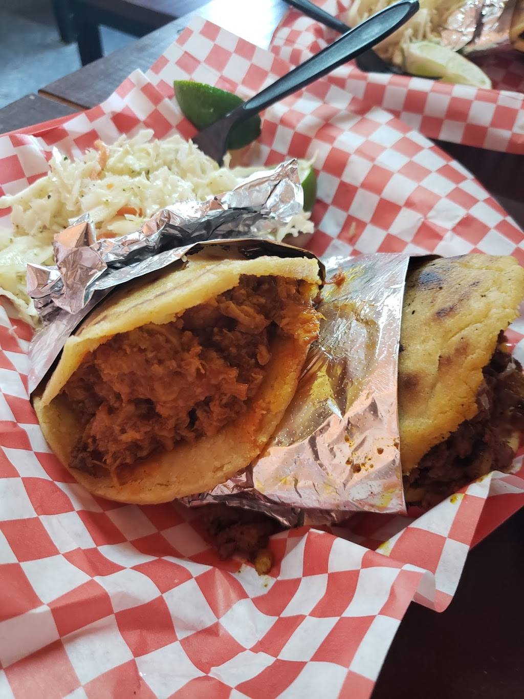 REGIOS Tacos A Vapor | restaurant | 2000 Cupples Rd, San Antonio, TX 78226, USA | 8326517789 OR +1 832-651-7789