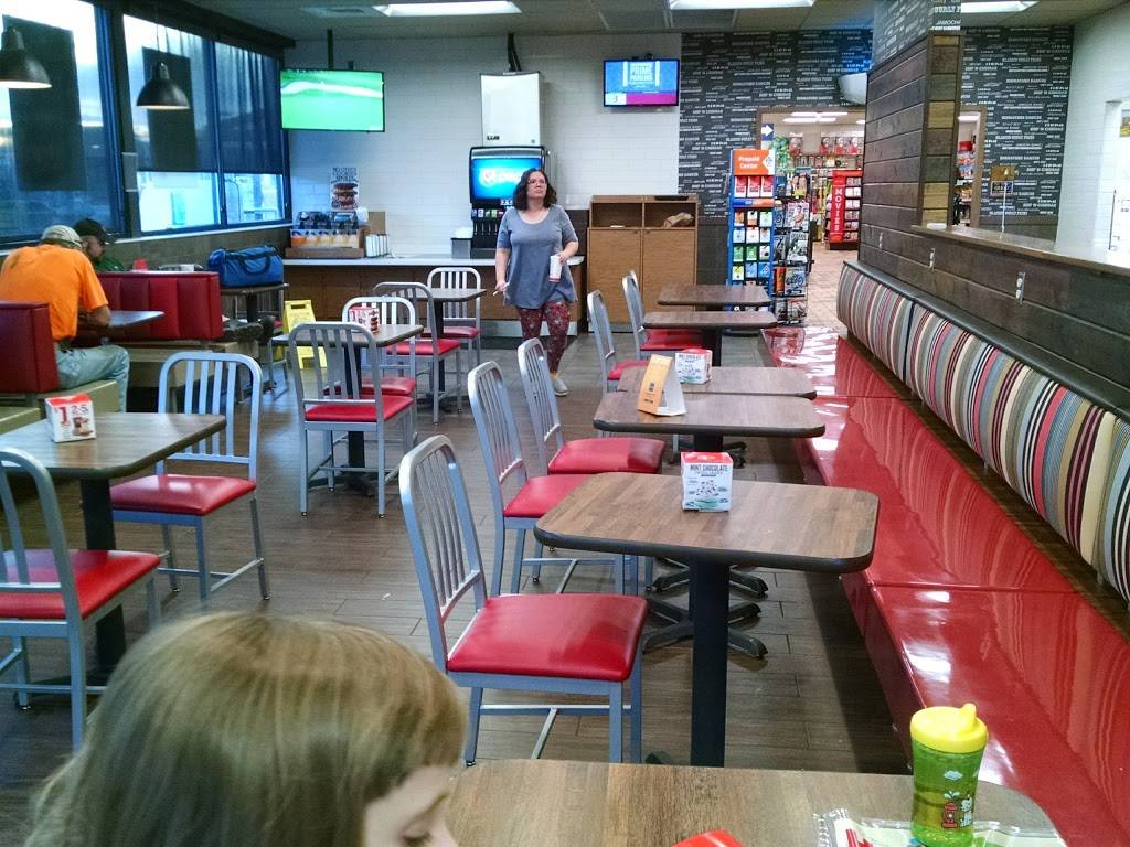 Arbys | restaurant | 13712 Northwestern Ave, Franksville, WI 53126, USA | 2628352417 OR +1 262-835-2417