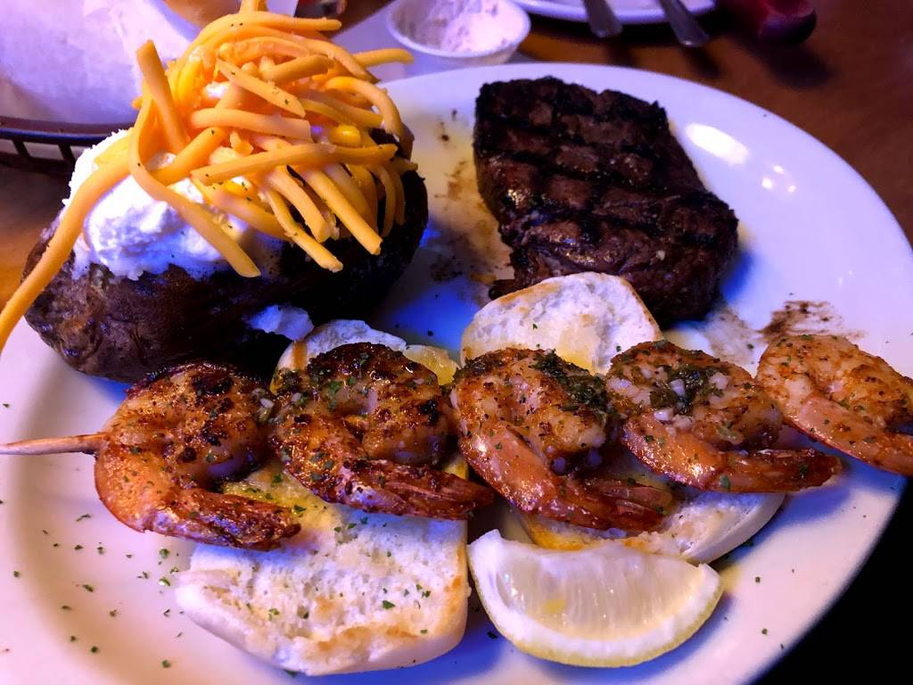 Texas Roadhouse | restaurant | 455 NE Coronado Dr, Blue Springs, MO 64014, USA | 8162207427 OR +1 816-220-7427