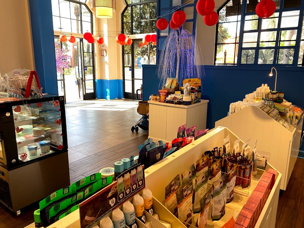 Woofpak Pet Kitchen | restaurant | 771 Spectrum Center Dr, Irvine, CA 92618, USA | 9499320565 OR +1 949-932-0565