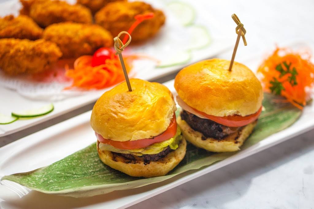 Blue Sunday Bar & Grill | restaurant | 6868 Race Track Rd, Bowie, MD 20715, USA | 2409296667 OR +1 240-929-6667